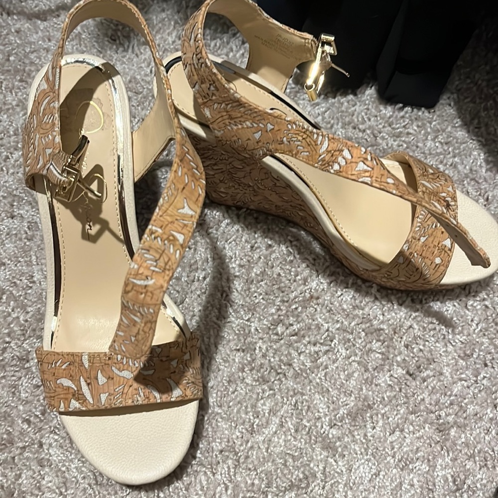 Jessica Simpson wedges size 7